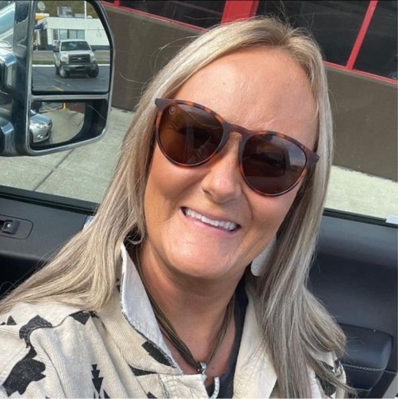 Meet your Posher, Kim - Picture 1 of 1